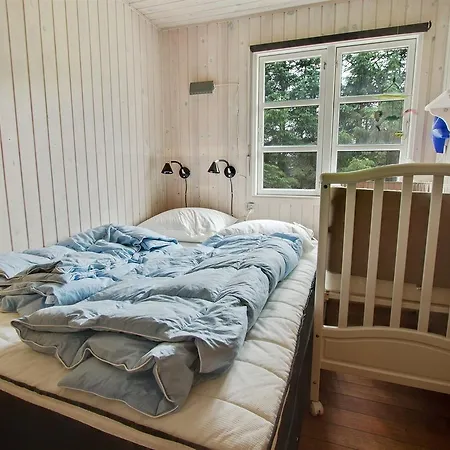 Three-bedroom Holiday In * Hals