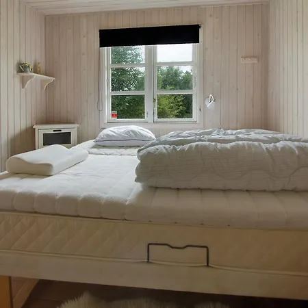 Feriehus Three-bedroom Holiday In *